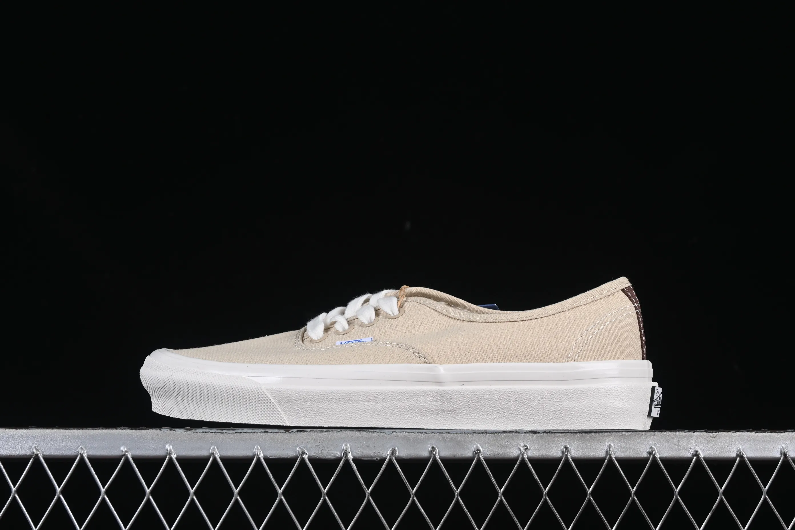 All categories Vans Vans series Vans Low Vans low-top Vans Authentic Reissue 44 Vans official high-end branch low-top casual sneakers VN000CQA4A3